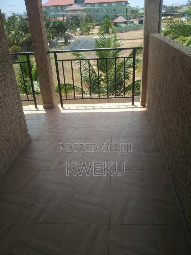 1bdrm Apartment in Estate Agency, Baatsona Total for rent · Photo 4