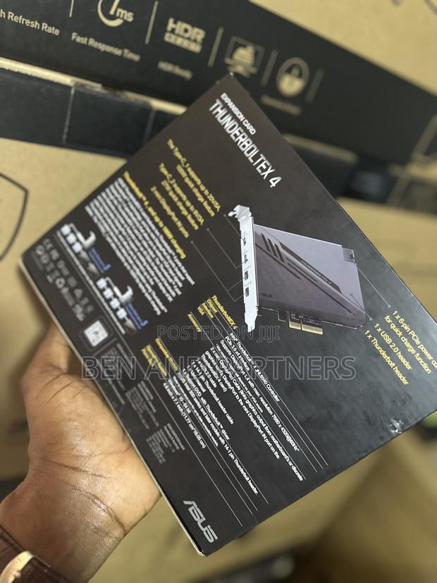Asus Thunderboltex 4 · Photo 2