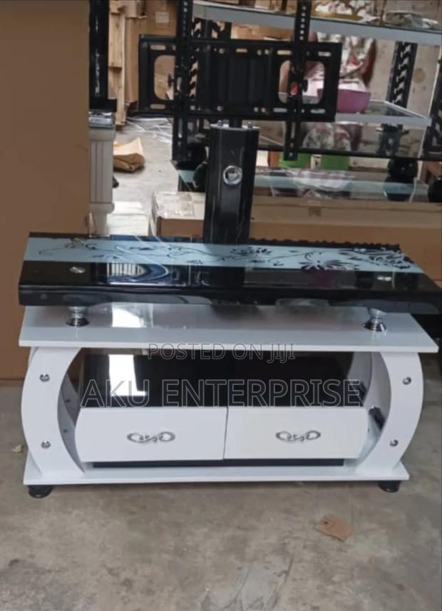 Tv Stand With Brackets · Photo 1