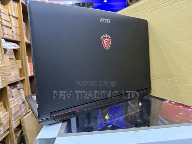 Laptop MSI 16GB Intel Core I7 SSD 512GB · Photo 2