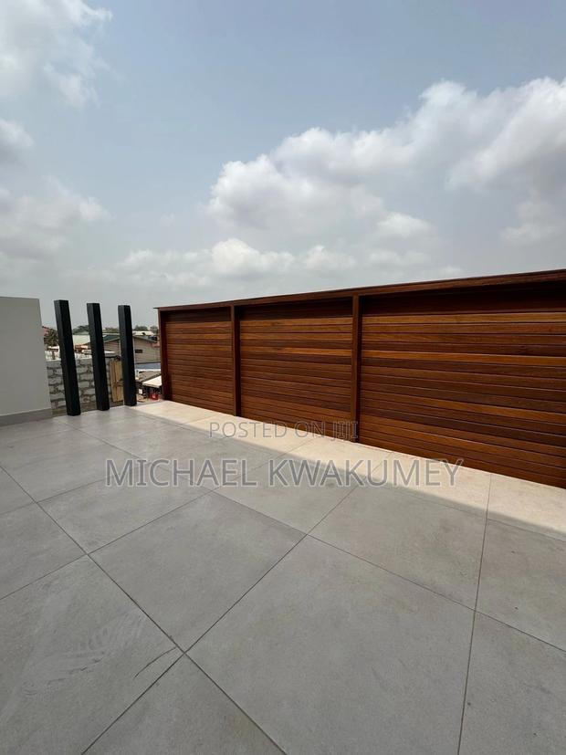 2bdrm Penthouse in Tema Metropolitan for rent · Photo 4
