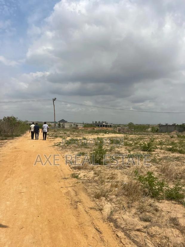 Well Plotted and Documented Plots at Afienya - Shai Hills · Photo 2