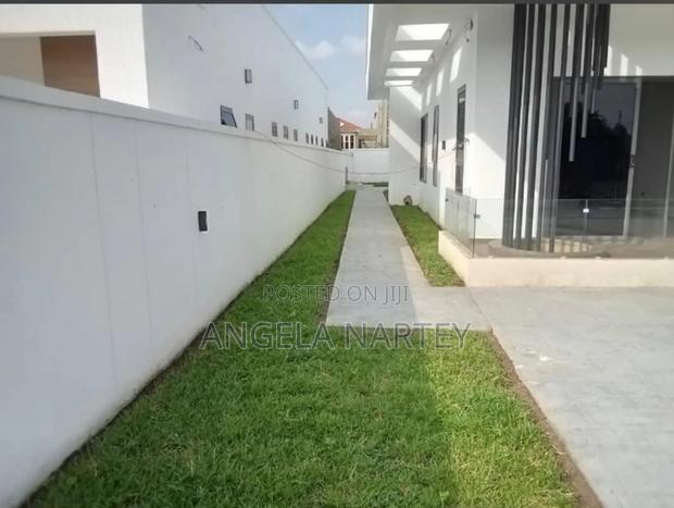 3bdrm House in Sakumono Estates for sale · Photo 6
