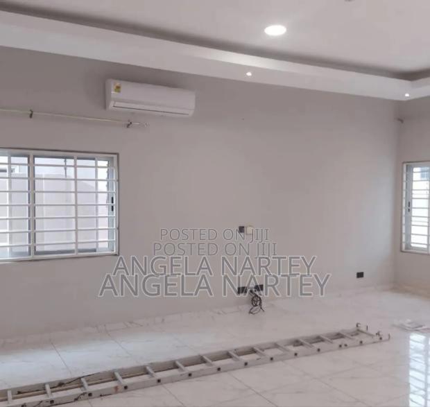 3bdrm House in Sakumono Estates for sale · Photo 4