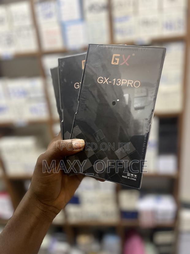 iPhone 13 Pro Original Screen Replacement · Photo 1