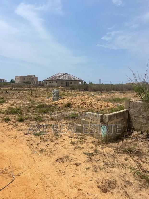Verified Half Plot // Discounted at Tema Community 25 · Photo 3