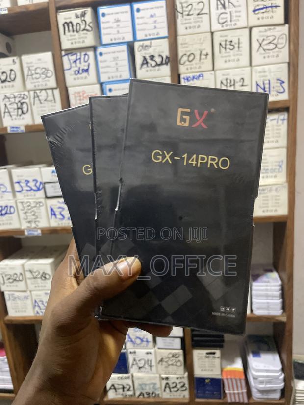 iPhone 14 Pro Original Screen Replacement · Photo 1