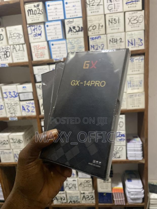 iPhone 14 Pro Original Screen Replacement · Photo 4