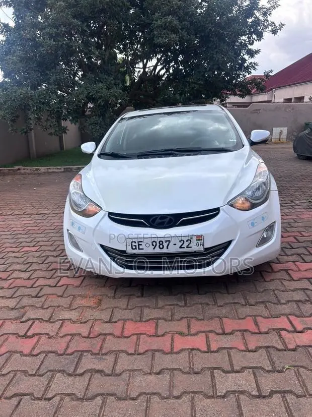 Hyundai Elantra Limited 2012 White · Photo 1