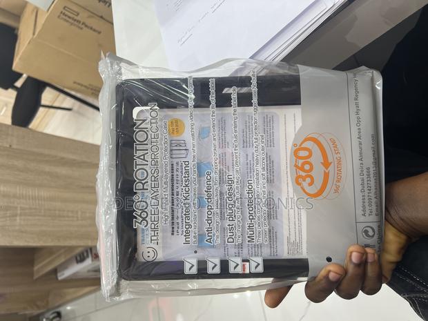 iPad 10th 10.9 Bumper 3 Layers Protection Case With 360 · Photo 2