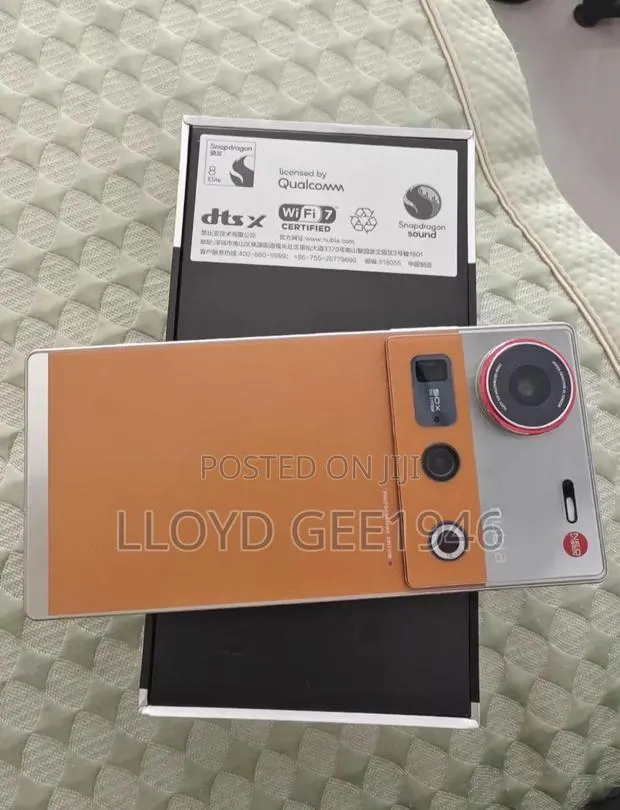 New ZTE nubia Z70S Ultra 5G 512 GB Bronze · Photo 1