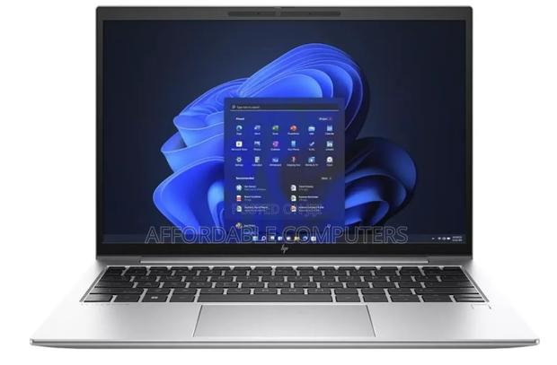 New Laptop HP EliteBook 830 G8 16GB Intel Core i5 SSD 512GB · Photo 2