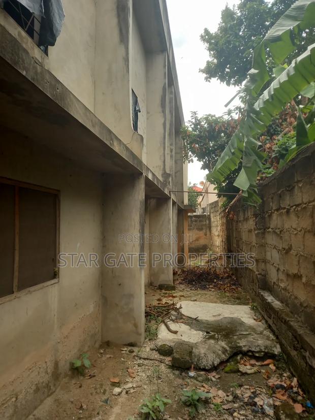 7bdrm House in Buokrom Estate Nana, Kumasi Metropolitan for sale · Photo 8