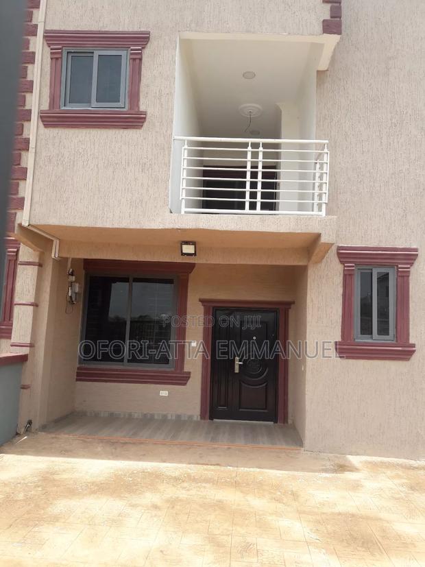 2bdrm Apartment in Amasaman Melcom Road, Pokuase for rent · Photo 1