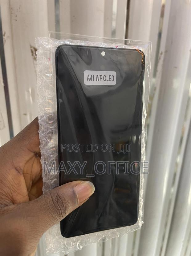 Galaxy A41 Oled Screen · Photo 2