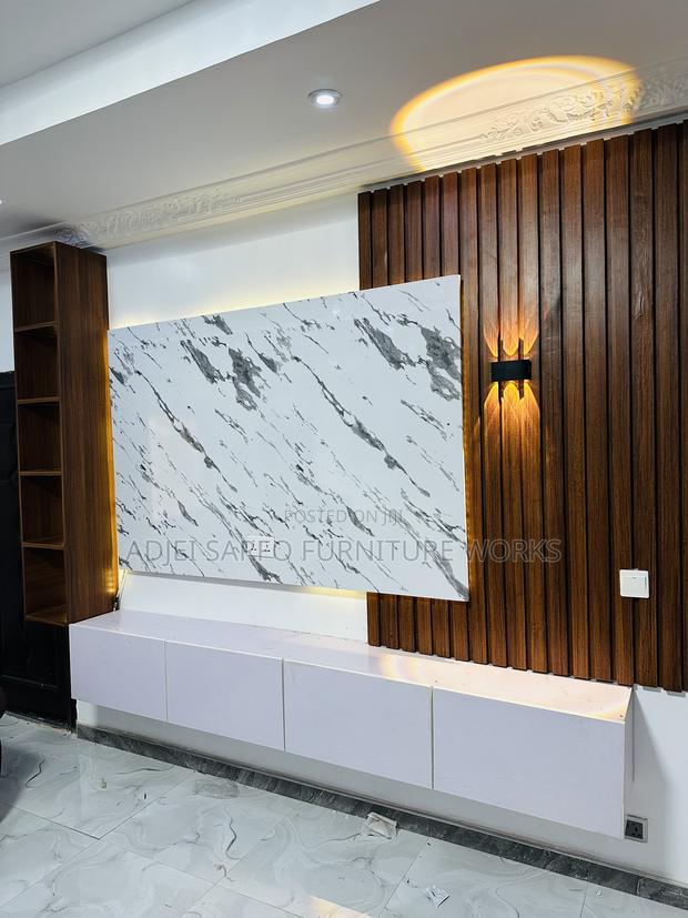 Original Modern Tv Stand · Photo 6