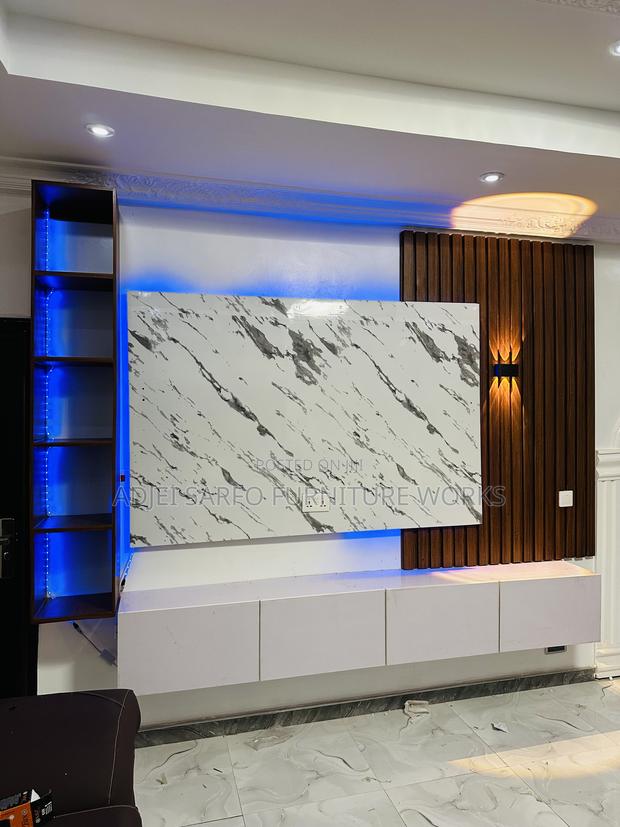Original Modern Tv Stand · Photo 5