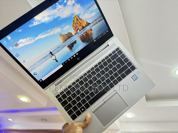 Laptop HP EliteBook 840 G5 8GB Intel Core I5 SSHD (Hybrid) 256GB · Photo 2