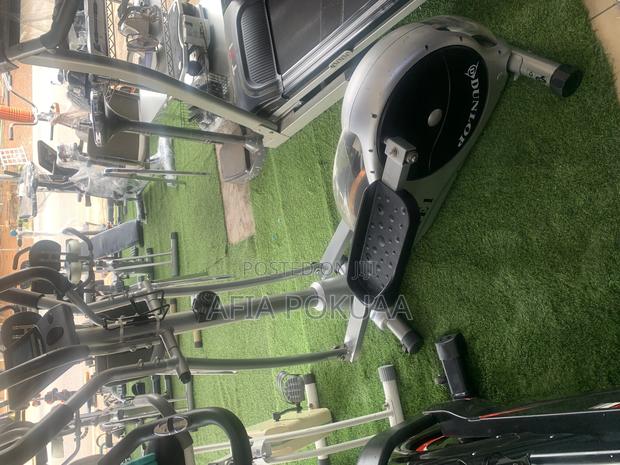 Elliptical Cross Trainer Machine · Photo 2