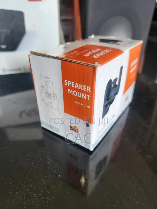 Adjustable Speaker Wall Mount · Photo 3