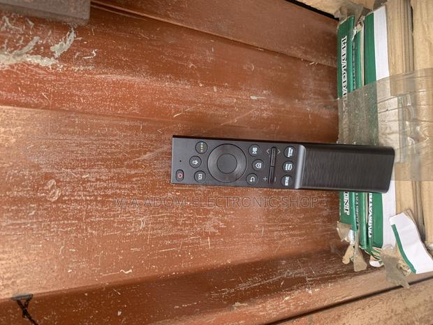 Smart Voice Control Remote · Photo 1