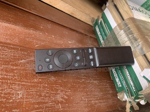 Smart Voice Control Remote · Photo 2