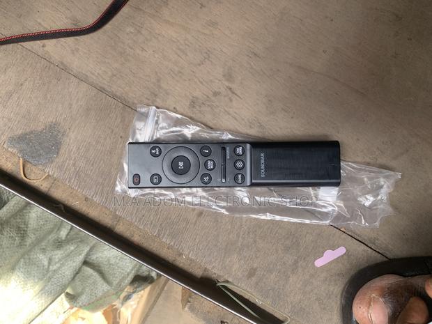Sound Bar Remote Control · Photo 1