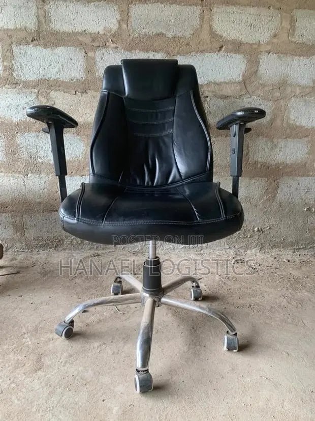 Executive Office Chair · Photo 1