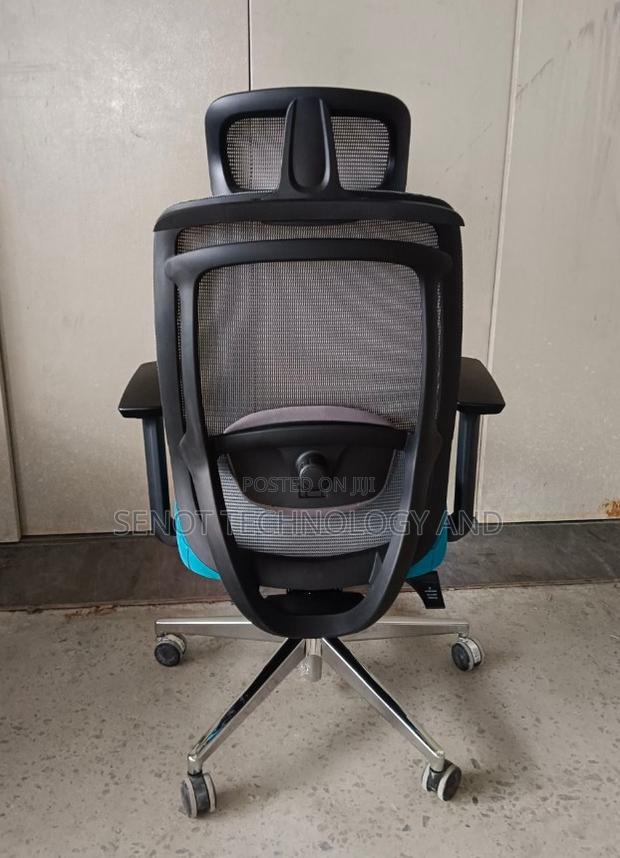 Office Chair · Photo 2