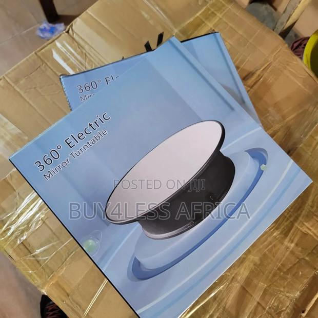 Chargeable 360 Degree Rotating Turntable · Photo 1