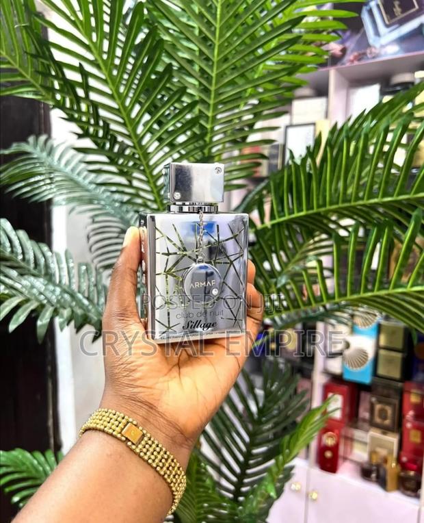 Club De Nuit Sillage Edp 105ml · Photo 5