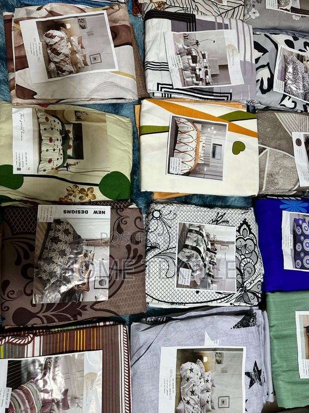 2 Bedsheets, 4 Pillow Cases, King Size · Photo 1