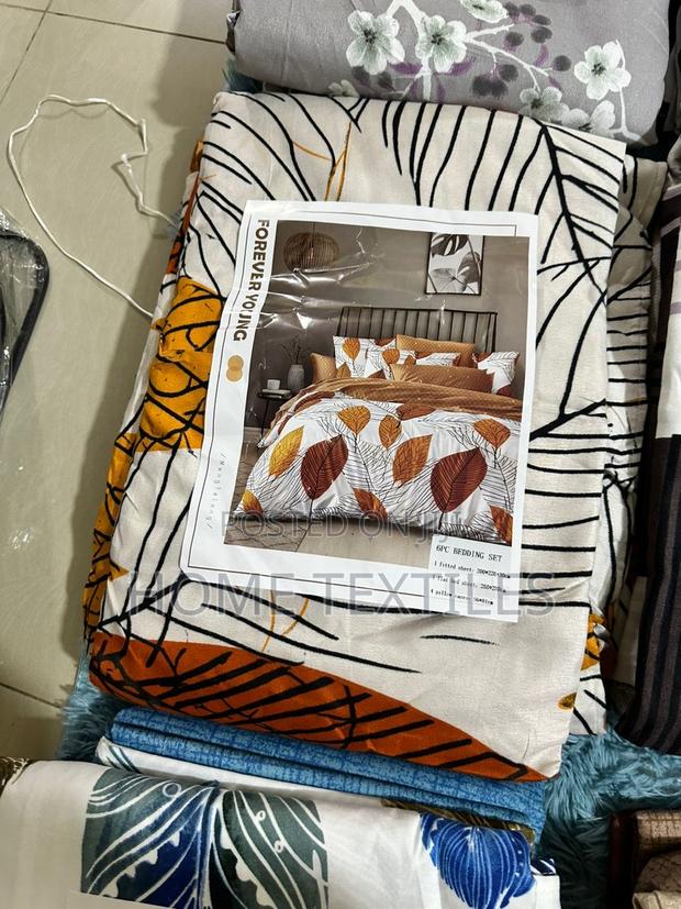 2 Bedsheets 4 Pillowcases Package for King Size · Photo 1