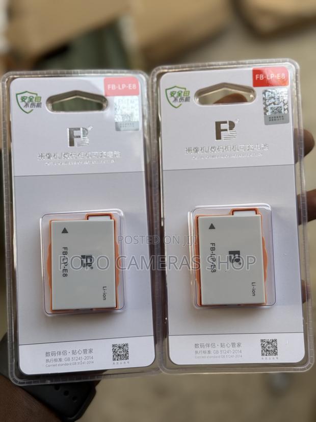 Fb Lp-E8 Battery · Photo 1