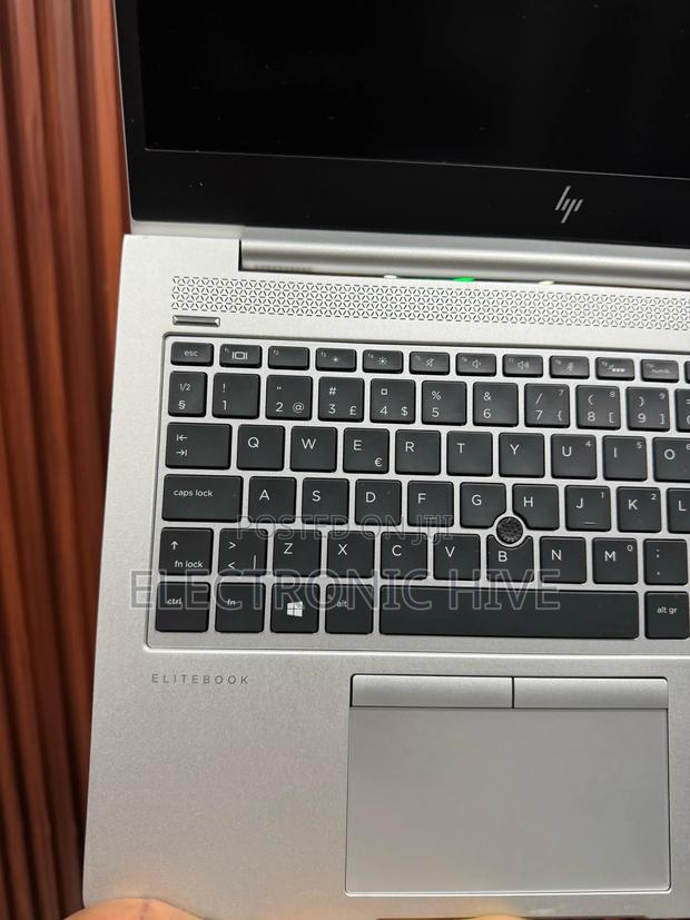 Laptop HP EliteBook 745 G5 16GB AMD Ryzen 5 SSD 256GB · Photo 2