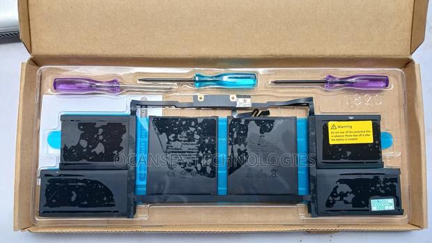 Original Apple A1820 A1707 Battery · Photo 1