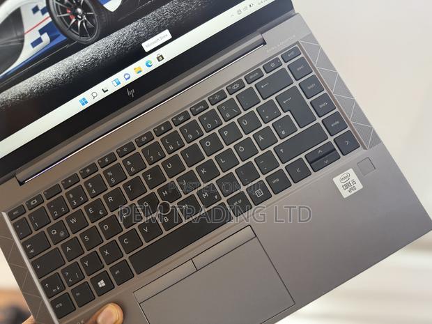 Laptop HP ZBook Firefly 14 G7 16GB Intel Core I5 SSD 256GB · Photo 5