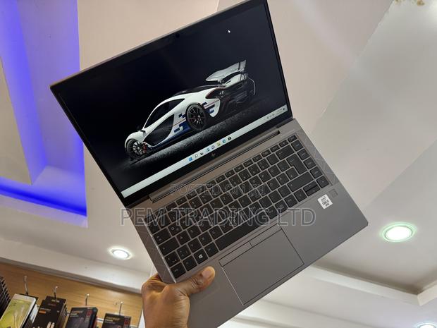 Laptop HP ZBook Firefly 14 G7 16GB Intel Core I5 SSD 256GB · Photo 2