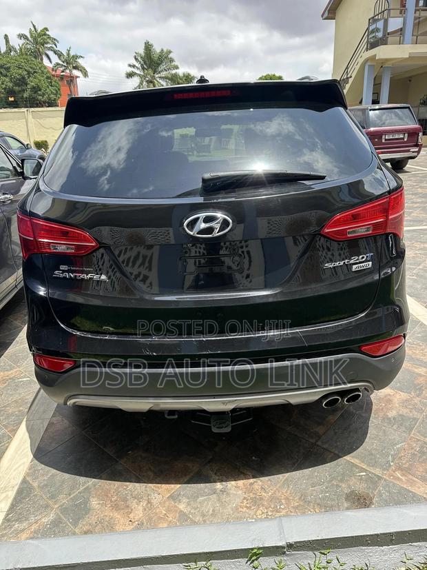 Hyundai Santa Fe 2015 Black · Photo 3