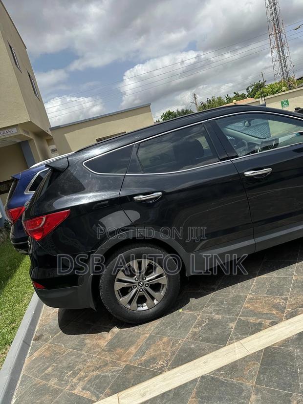 Hyundai Santa Fe 2015 Black · Photo 6