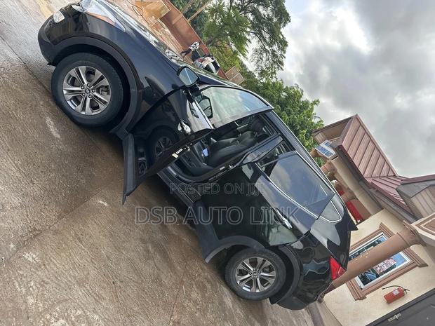 Hyundai Santa Fe 2015 Black · Photo 2