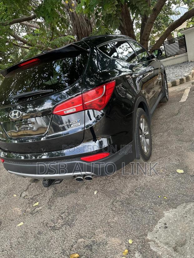 Hyundai Santa Fe 2015 Black · Photo 4
