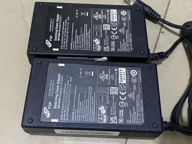 12v 5a Adapter/Charger 60w Uk Standard · Photo 1