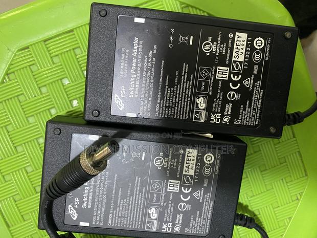 12v 5a Adapter/Charger 60w Uk Standard · Photo 4