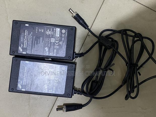12v 5a Adapter/Charger 60w Uk Standard · Photo 5