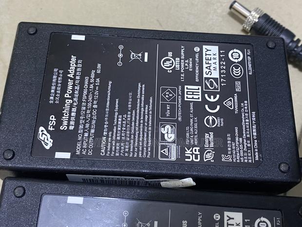 12v 5a Adapter/Charger 60w Uk Standard · Photo 8
