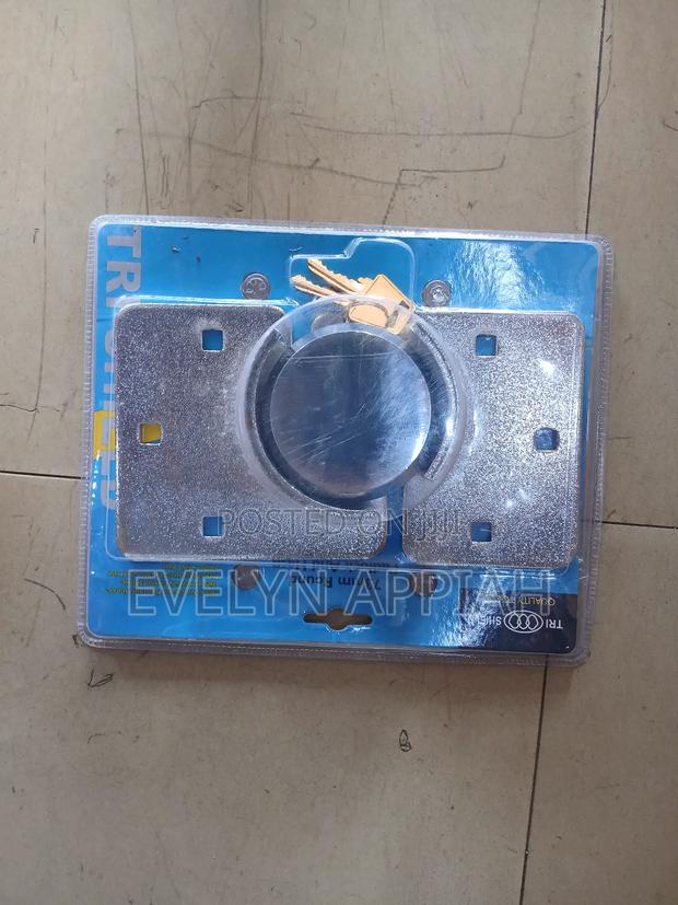 Welded Padlock 75mm · Photo 5