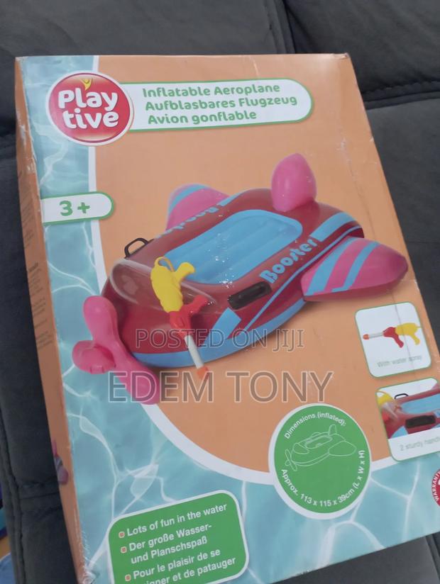 Inflatable Aeroplane For The Pool · Photo 1