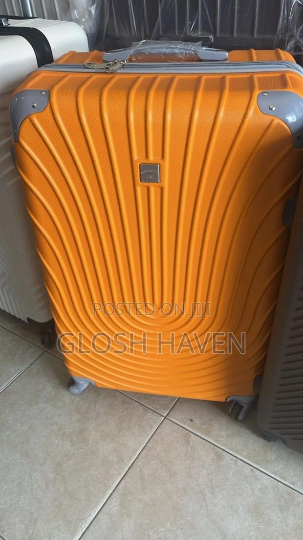 3in1 Unbreakable Suitcase · Photo 2