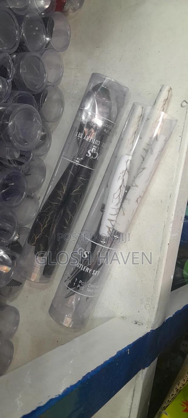 4pcs Cutlery Set · Photo 2